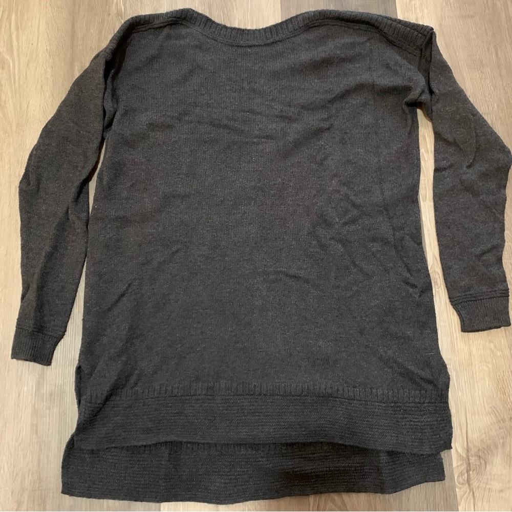 Old Navy sweater